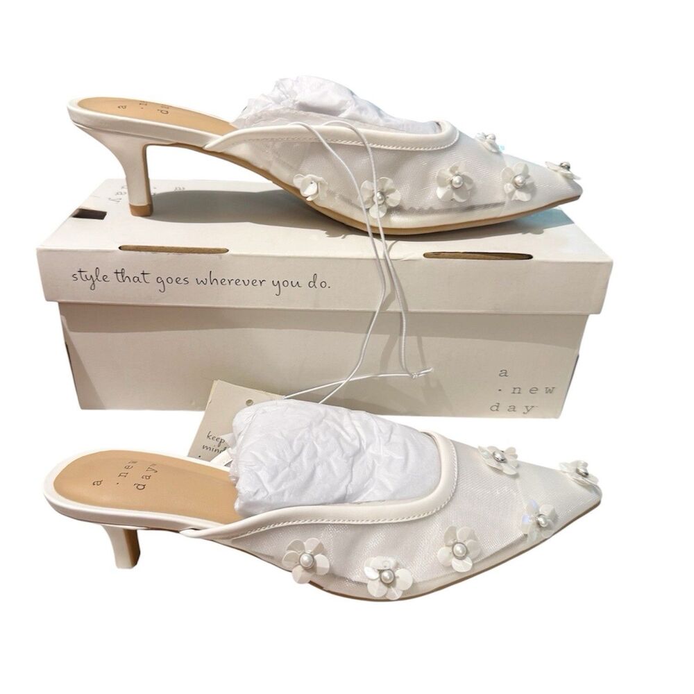 A New Day Delilah Mule Womens US 6 White Mesh Floral Memory Foam Kitten Heel - Picture 10 of 10